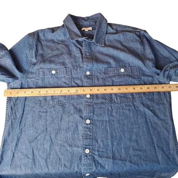 Men's True Craft Blue Chambray Button Down Shirt. Short Sleeve. LG. NWT. C0041 - Picture 6 of 8
